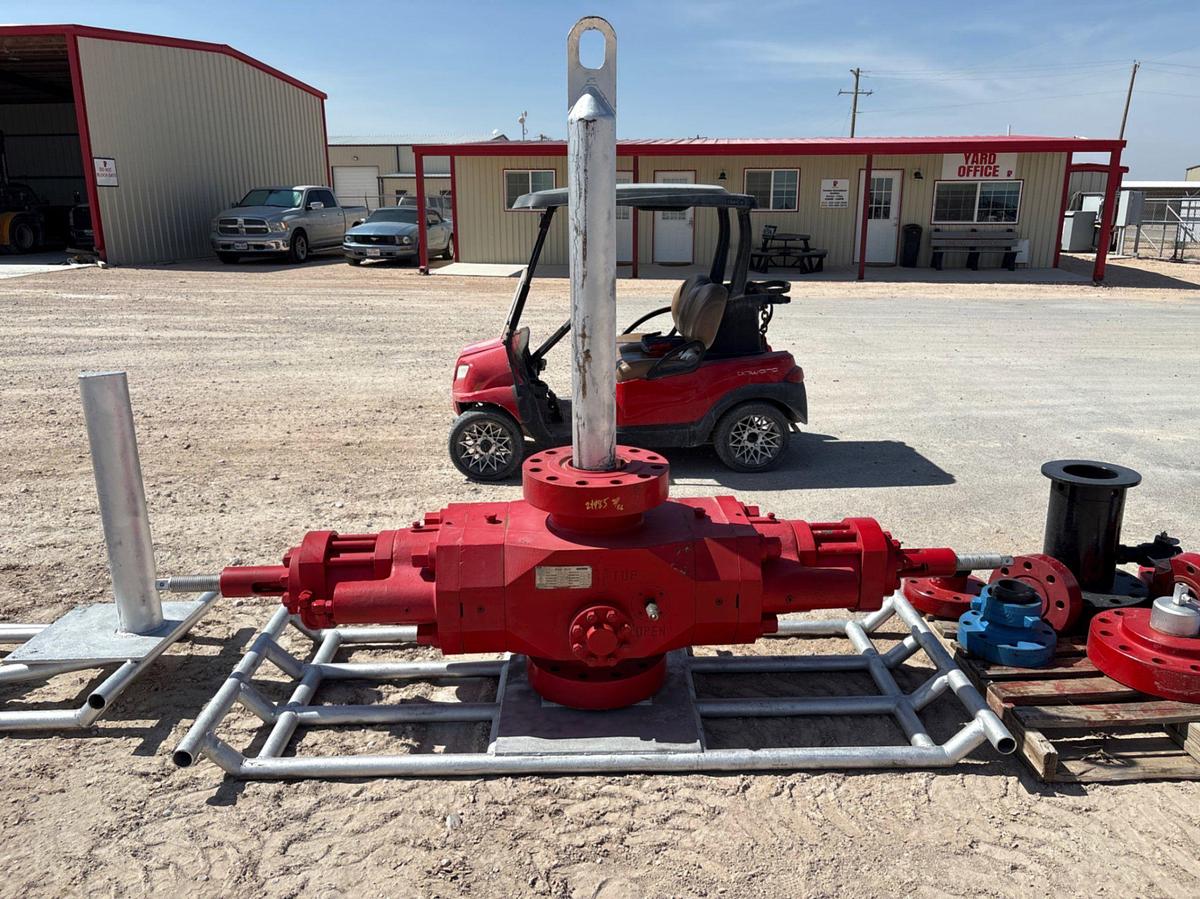 Used Parveen FZ18-70V 7-1/16” 3K hydraulic single ram bop