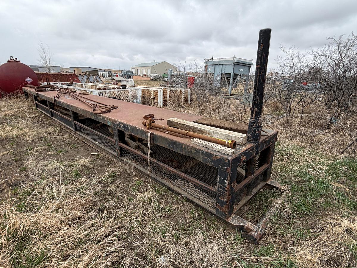 Used 40x4x36" SKIDDED CATWALK