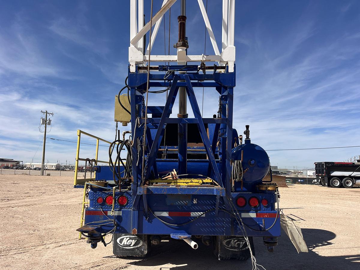 Used 2005 WATSON HOPPER S/D SWAB RIG MTD ON T/A INTERNATIONAL 7400