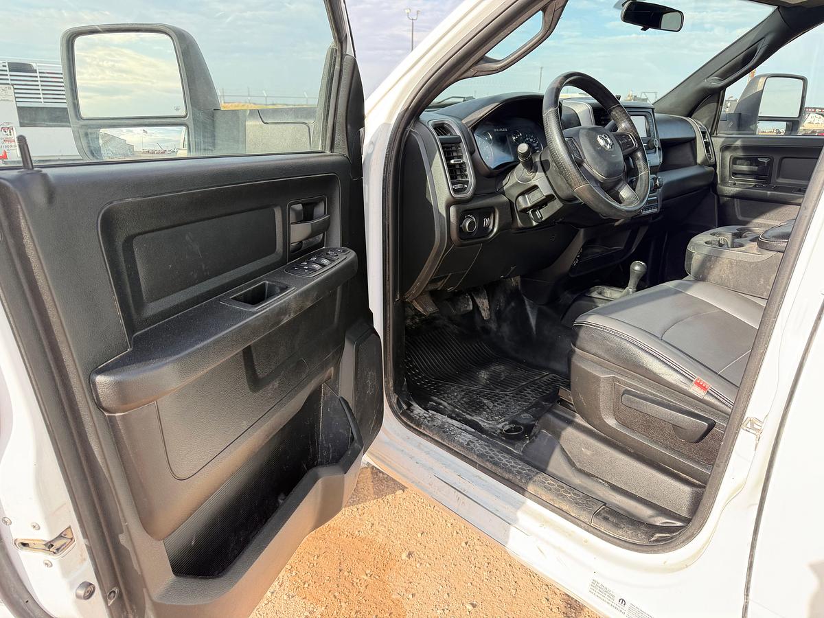 Used 2024 RAM 3500 CREW CAB MECHANICS TRUCK. 4X4