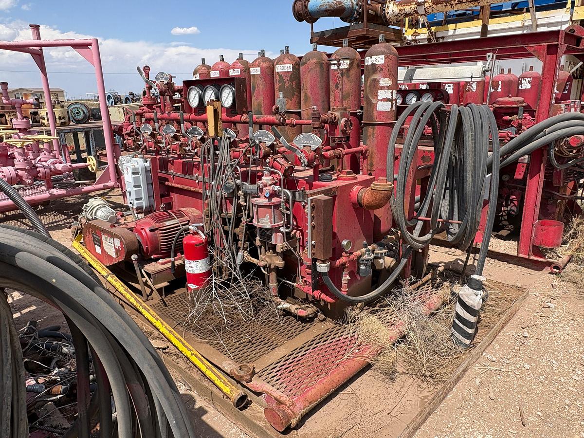 Used 6-station closing unit, skidded