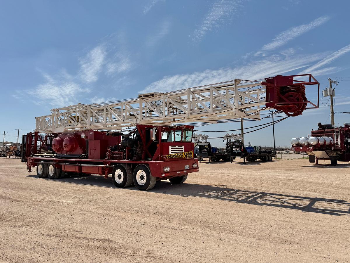 Used 1980 TAYLOR 4-AXLE WELL SERVICE RIG
