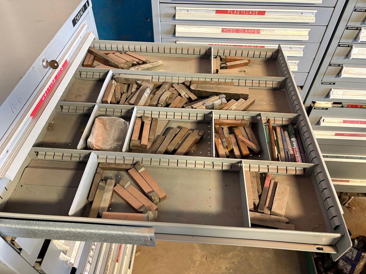 Used Lyon MS-II safety link 13-drawer rolling toolbox w/ assorted machine shop tools