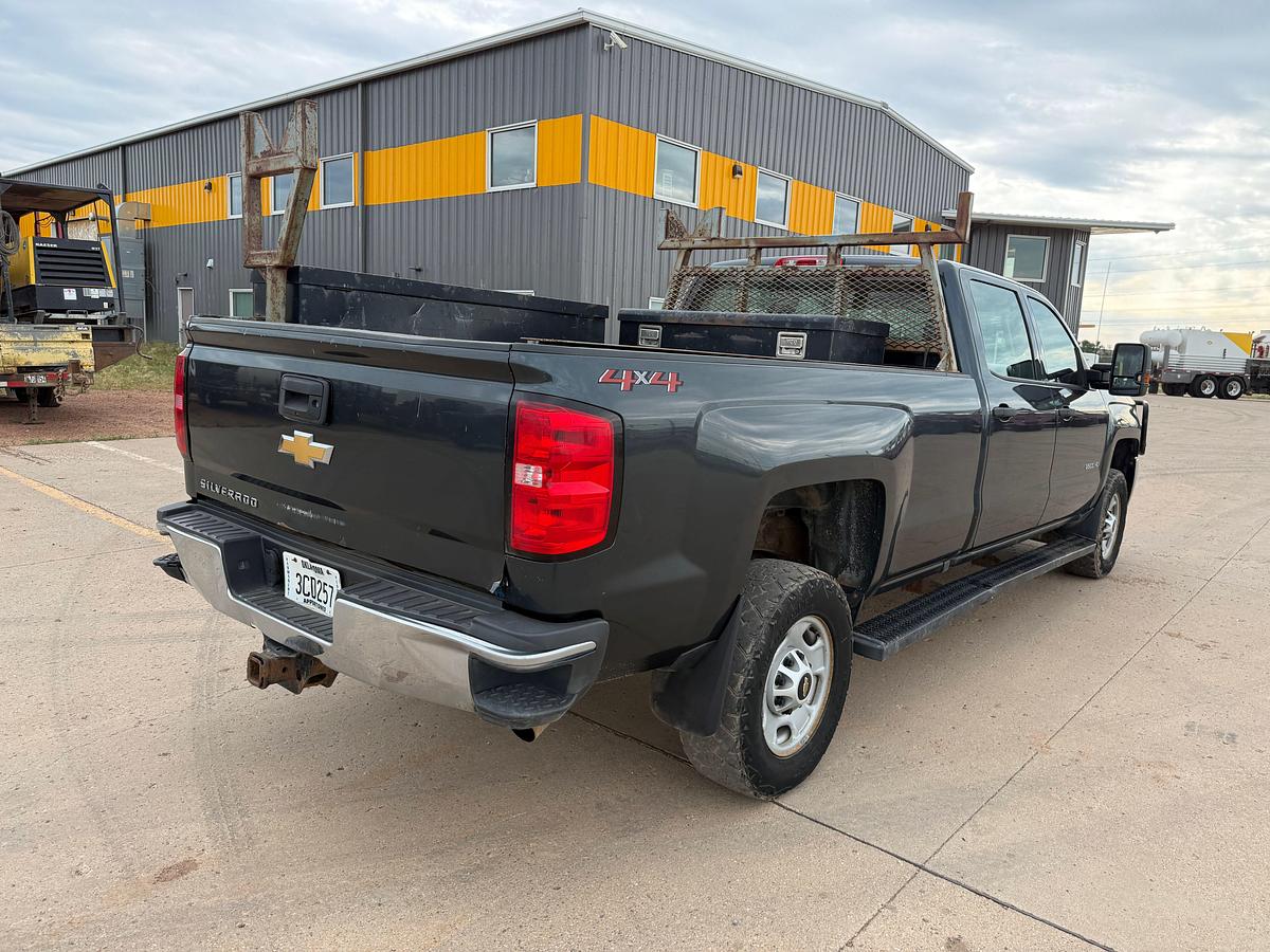 Used 2018 CHEVROLET SILVERADO 2500HD 4X4 CREW CAB PICKUP TRUCK