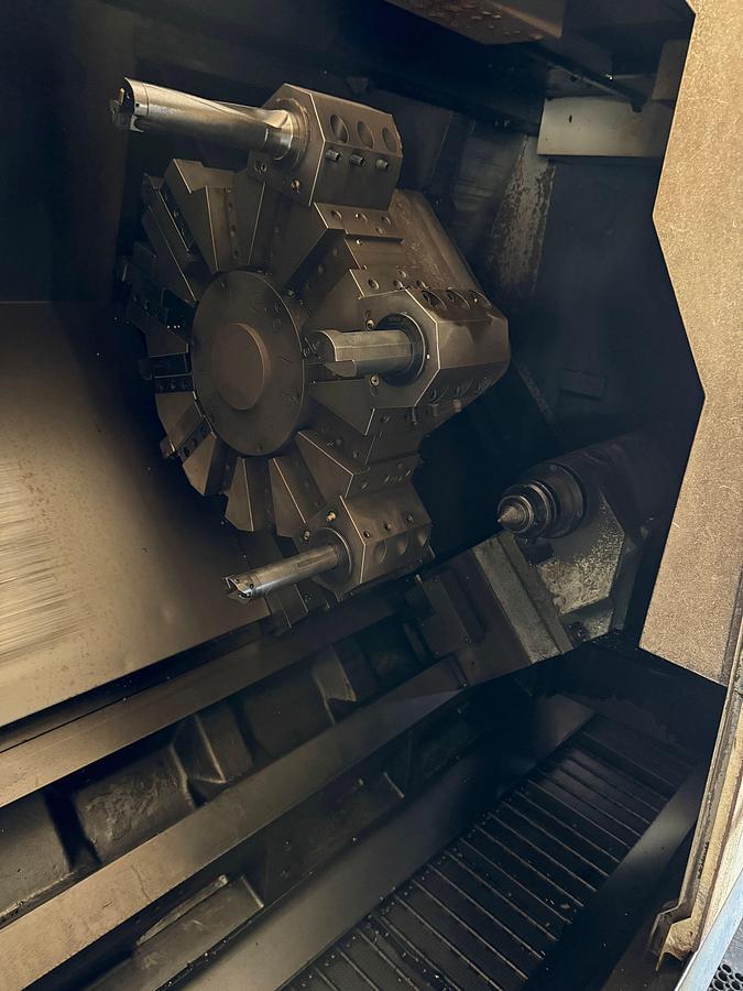 Used 2011 DOOSAN PUMA 480 CNC LATHE