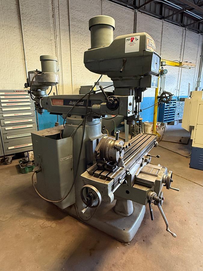 Used BRIDGEPORT SERIES II 2-SPD 58” x 11” MILLING MACHINE