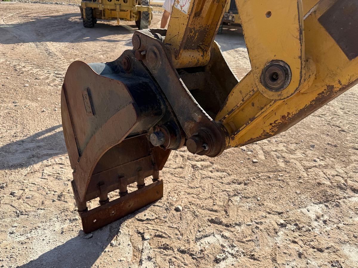 Used 2006 CATERPILLAR 420D EXTENDAHOE BACKHOE LOADER