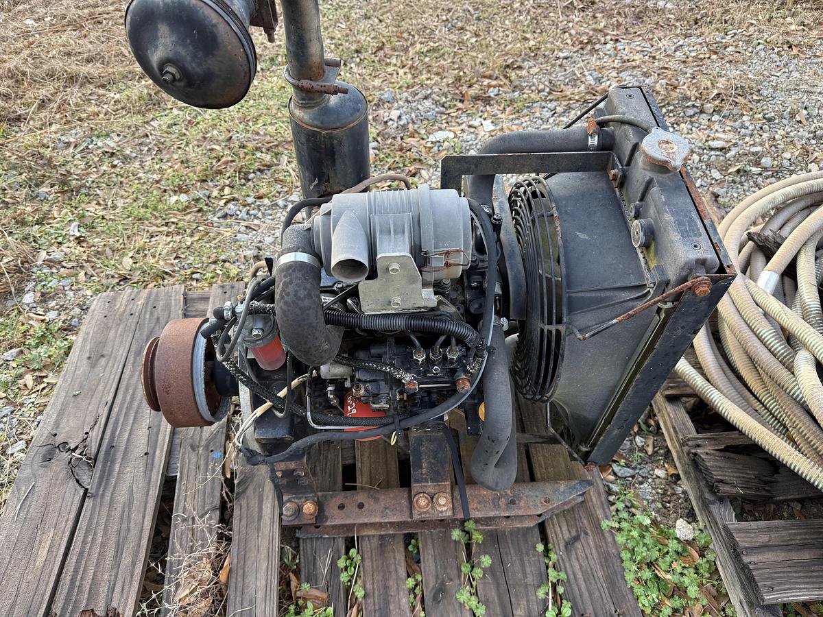 Used ISUZU 3CA1-GZG01 3 CYL DIESEL ENGINE, & KOHLER COMMAND PRO 13 GAS ENG W/  IR AIR COMPRESSOR