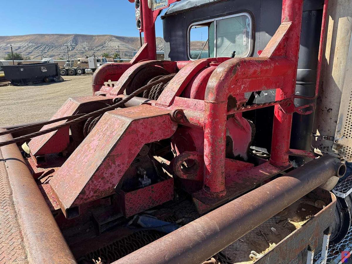 Used 1981 AUTOCAR T/A 30 TON GIN POLE WINCH TRUCK