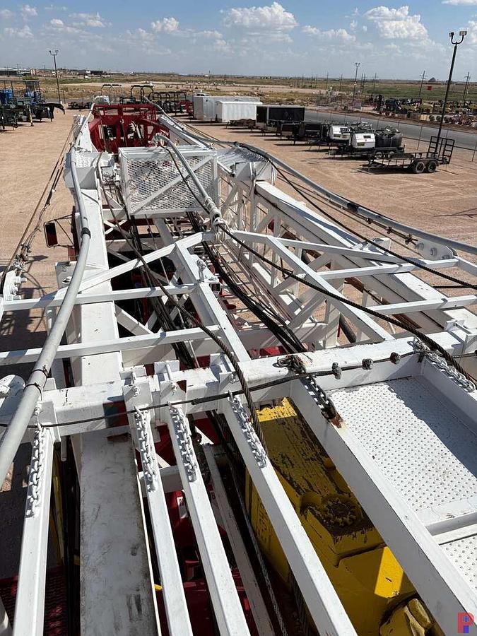 Used 2007 CROWN CE600DD 5-AXLE WELL SERVICE RIG (2023 Cat IV Inspection)