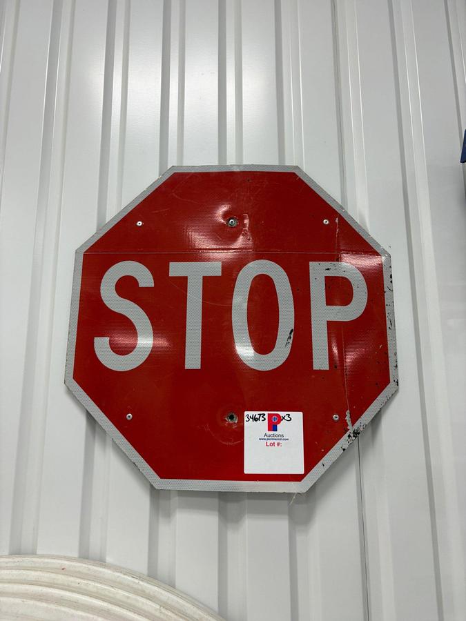 Used Traffic Light w/ (2) stop signs