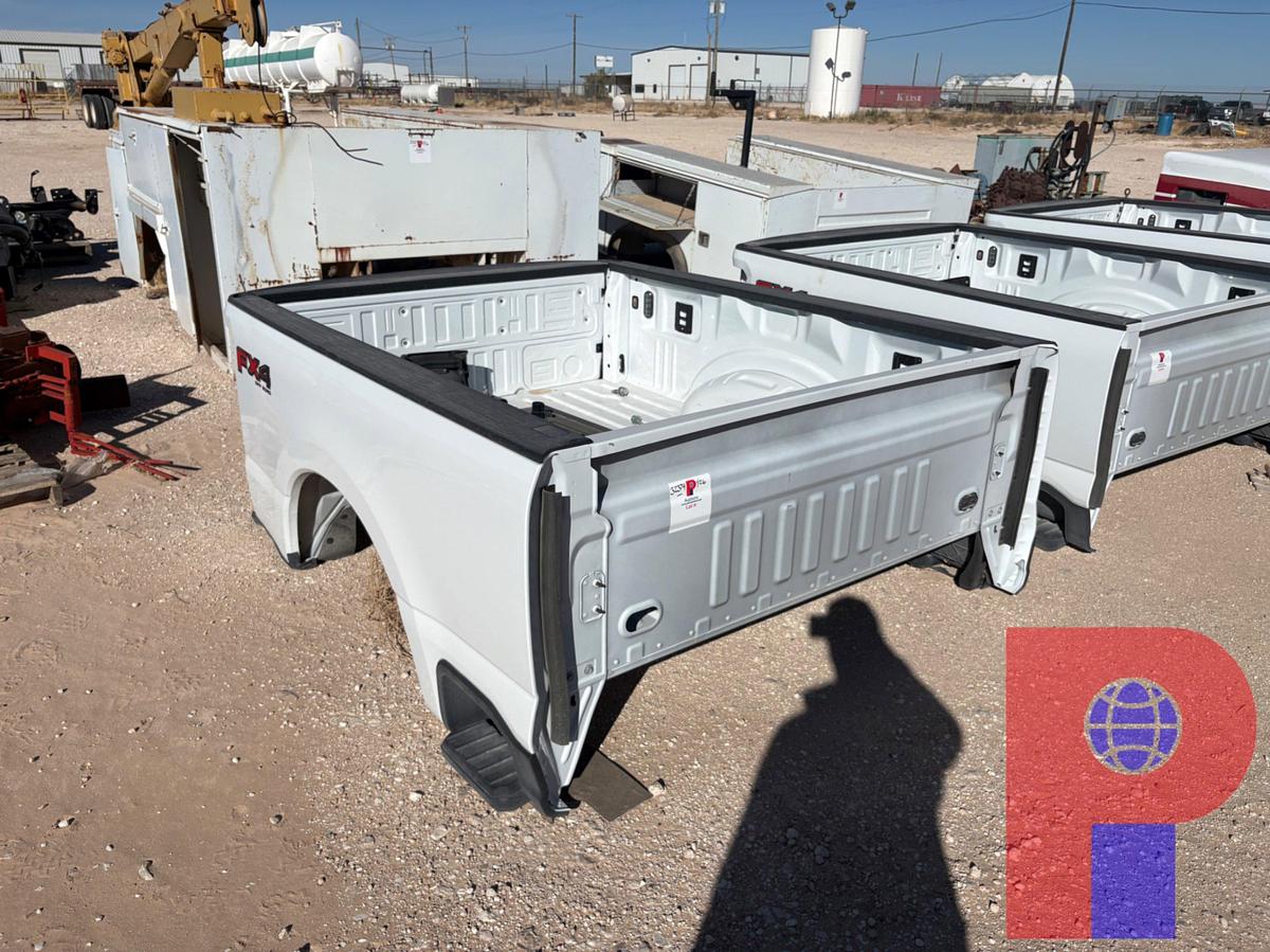 Used FORD F-250 7’ SUPER DUTY TRUCK BED W/ TOW PACKAGE