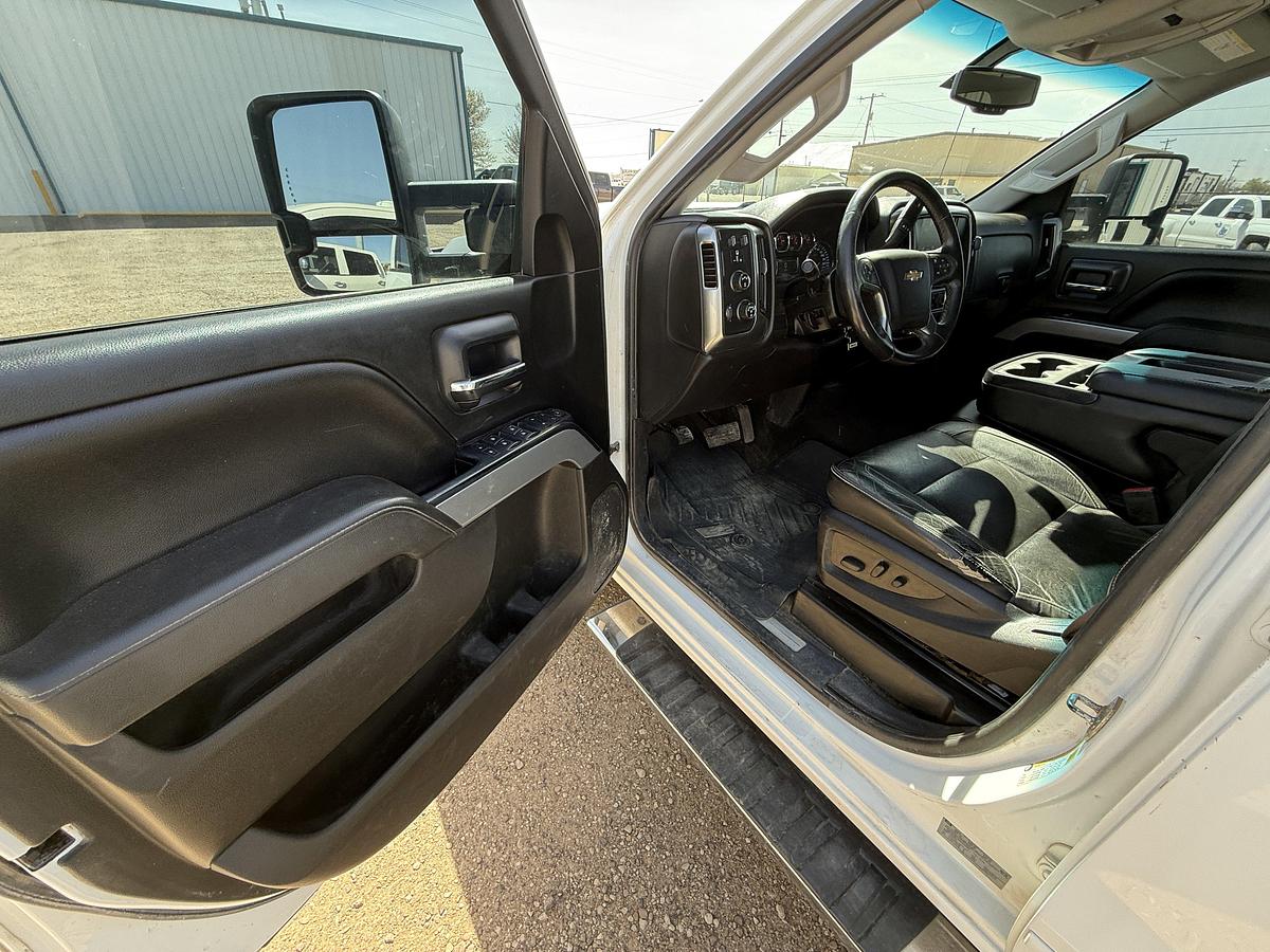 Used 2017 CHEVROLET  SILVERADO 2500HD Z71 4WD CREW CAB PICKUP TRUCK