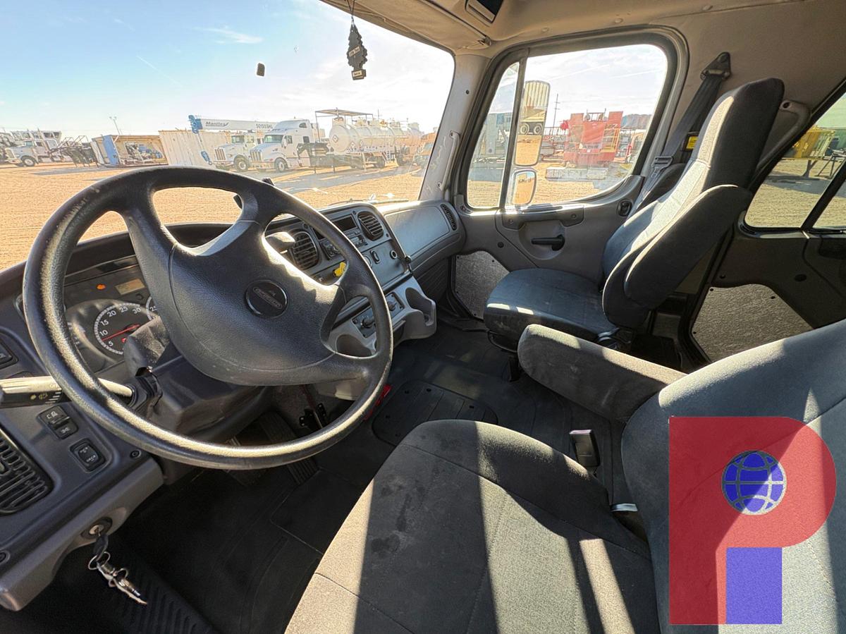 Used 2015 FREIGHTLINER M2 106 S/A CREW CAB SLICK LINE TRUCK