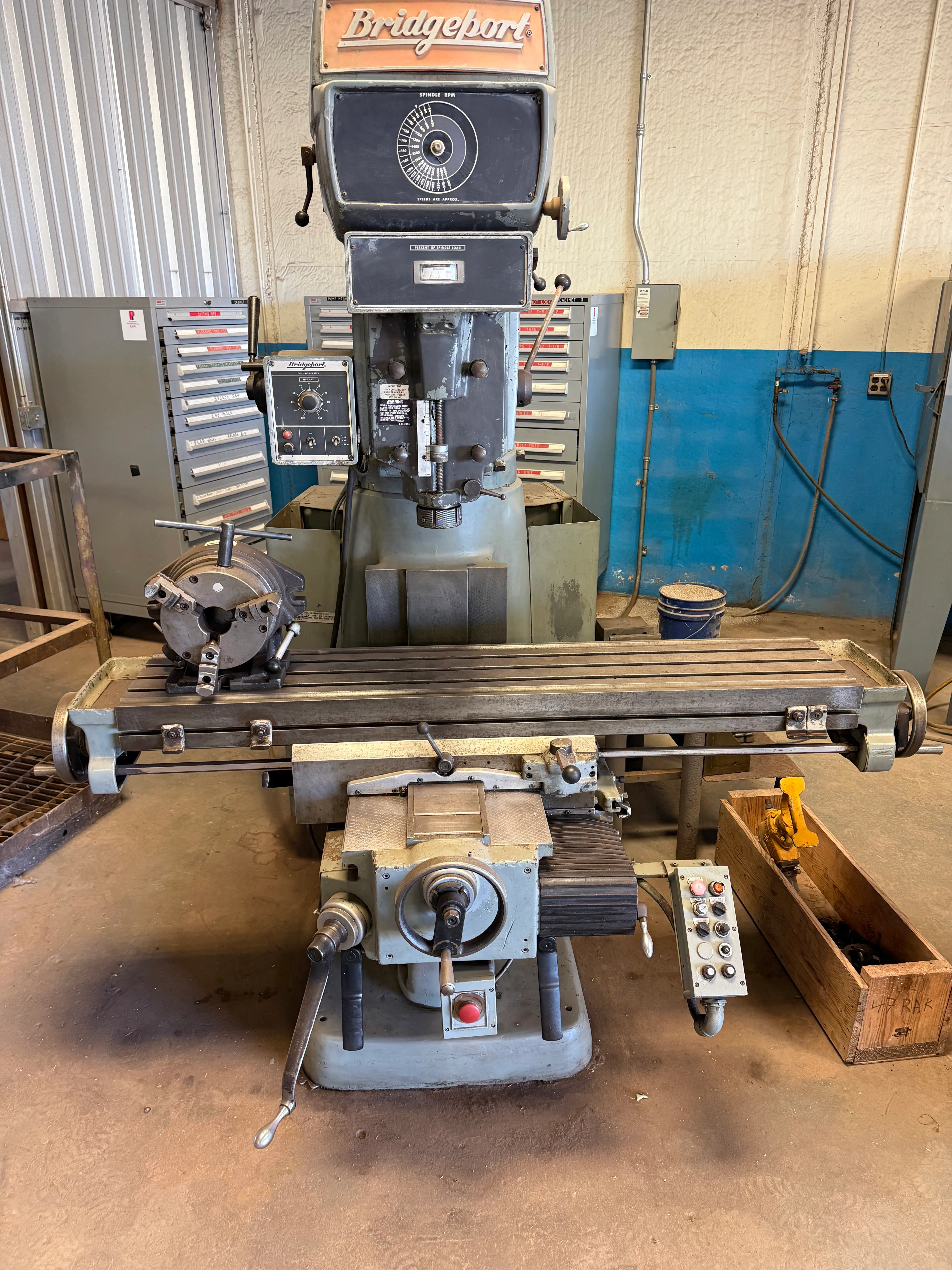 Used BRIDGEPORT SERIES II 2-SPD 58” x 11” MILLING MACHINE