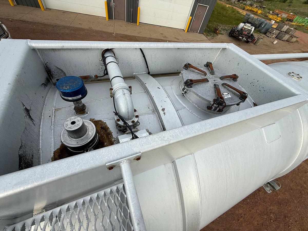 Used 2014 STEPHENS 6,800 GALLON DOT-407 4- AXLE TANK PUP TRAILER