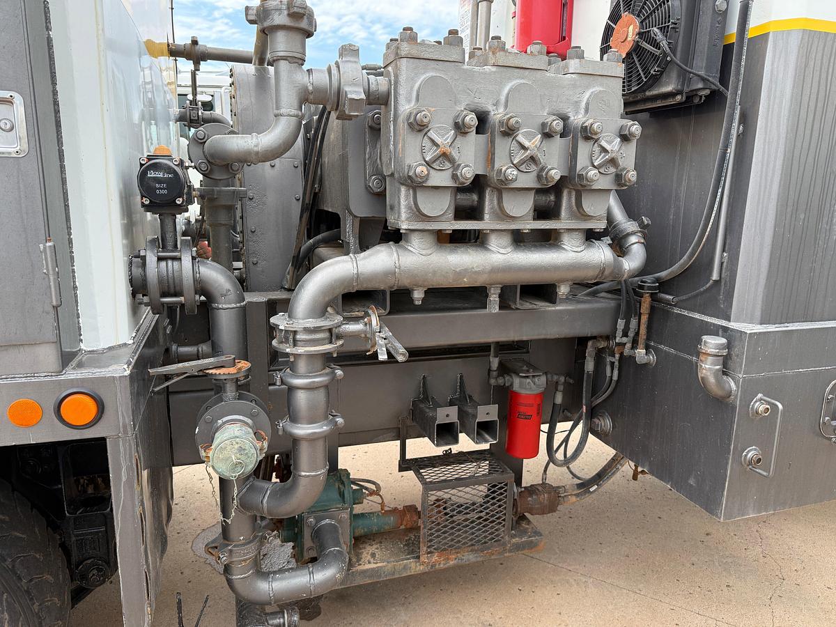 Used 2012 KENWORTH T800 T/A ENERGYFAB 5K WP HOT OIL TRUCK