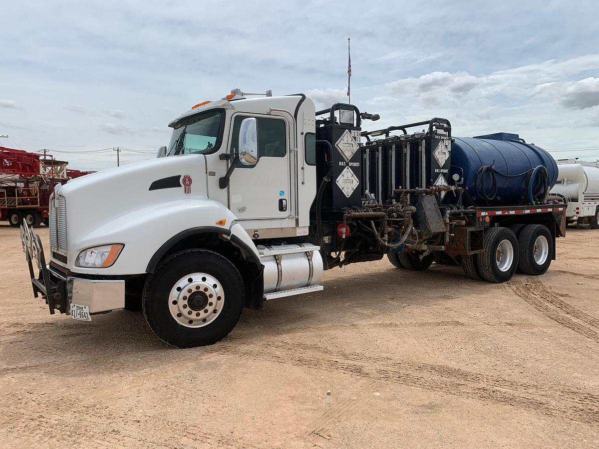 Used 2014 KENWORTH T4 SERIES T/A DAYCAB CHEMICAL TREATER TRUCK