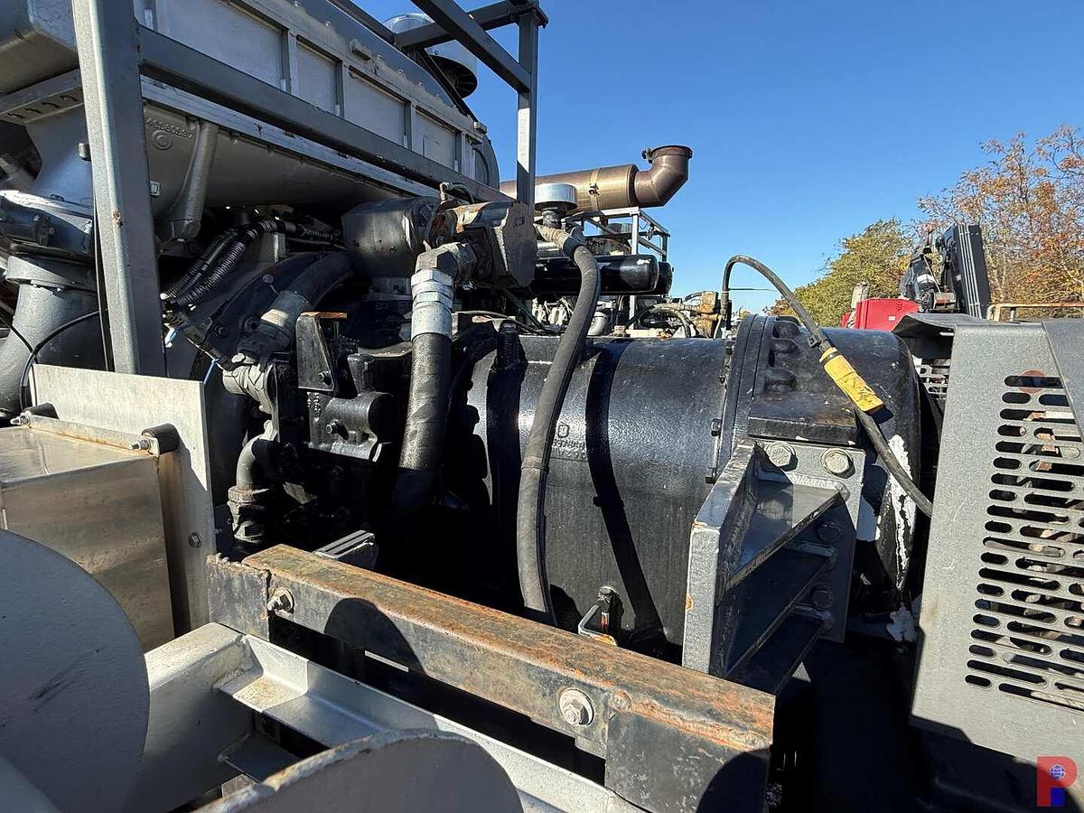 Used 2012 UE MANUFACTURING 2250 HP QUINTUPLEX 3-AXLE FRAC PUMP TRAILER (FIELD READY)