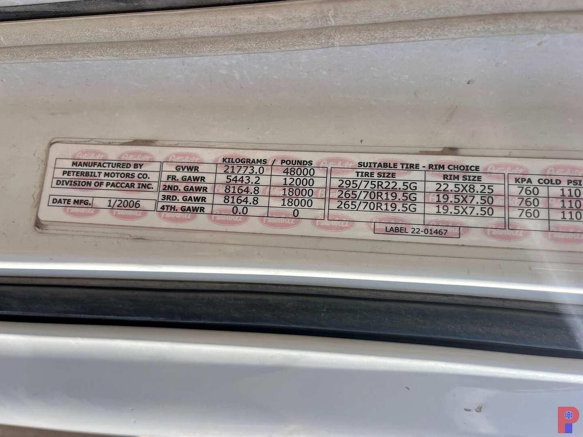 Used 2006 PETERBILT 387 T/A SLEEPER HAUL TRUCK