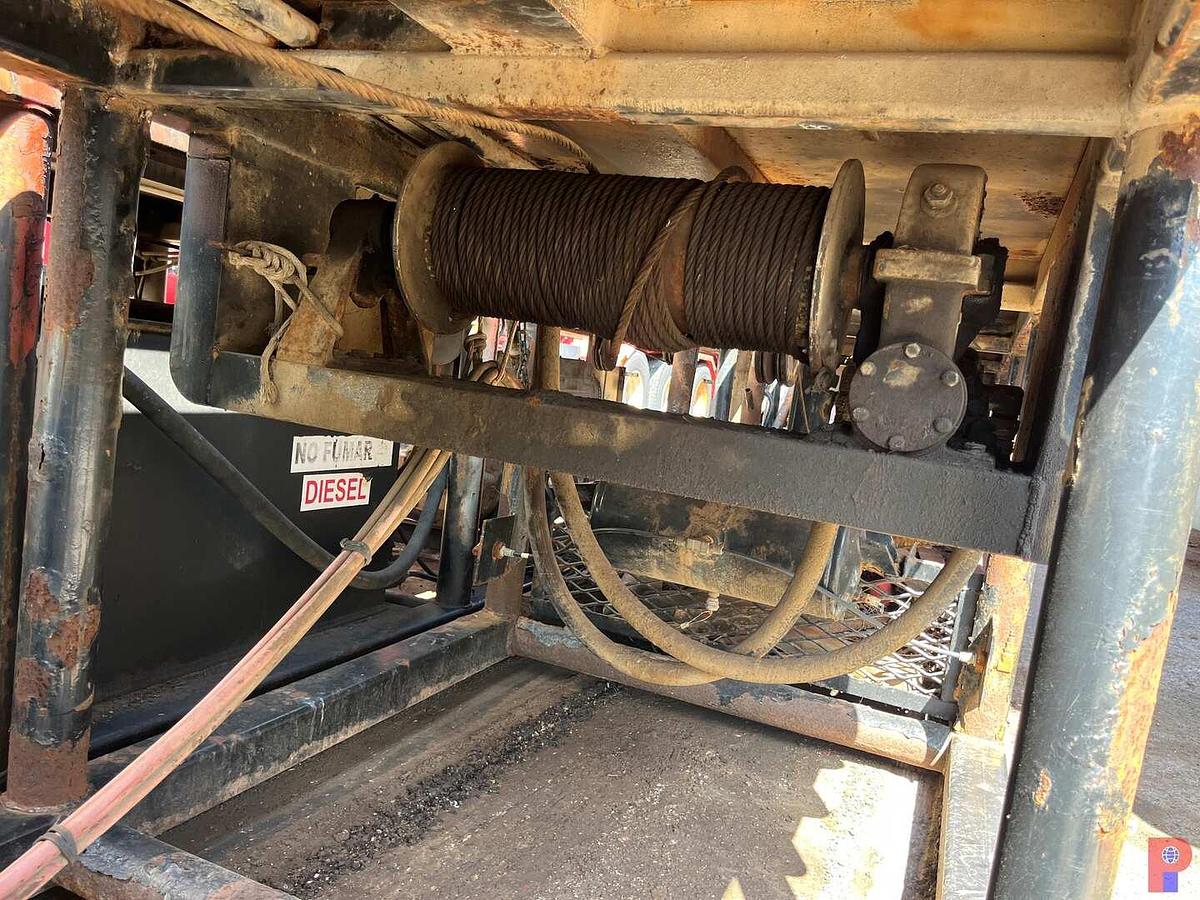 Used 40’ X 4’ HYDRAULIC SKIDDED CATWALK P/B 4-CYLINDER DIESEL ENGINE