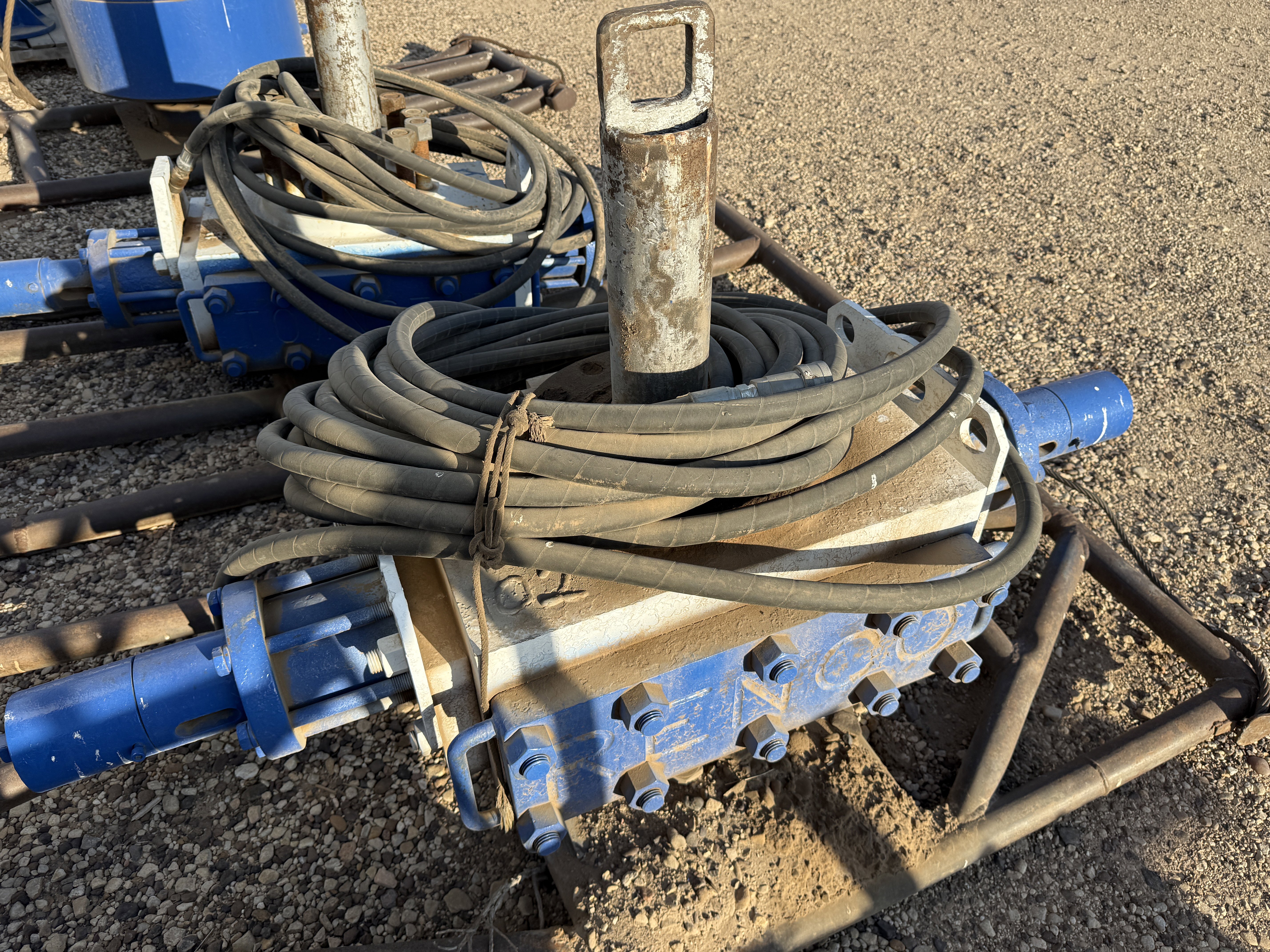 Used 7-1/16 X 5M 2-3/8 SGL STUD HYDRAULIC BLOWOUT PREVENTER