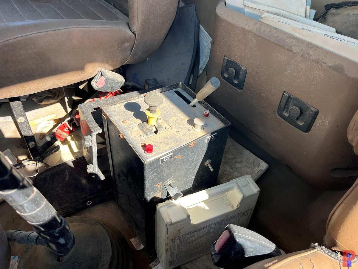 Used 2012 MACK CV713 T/A DAYCAB HAUL TRUCK