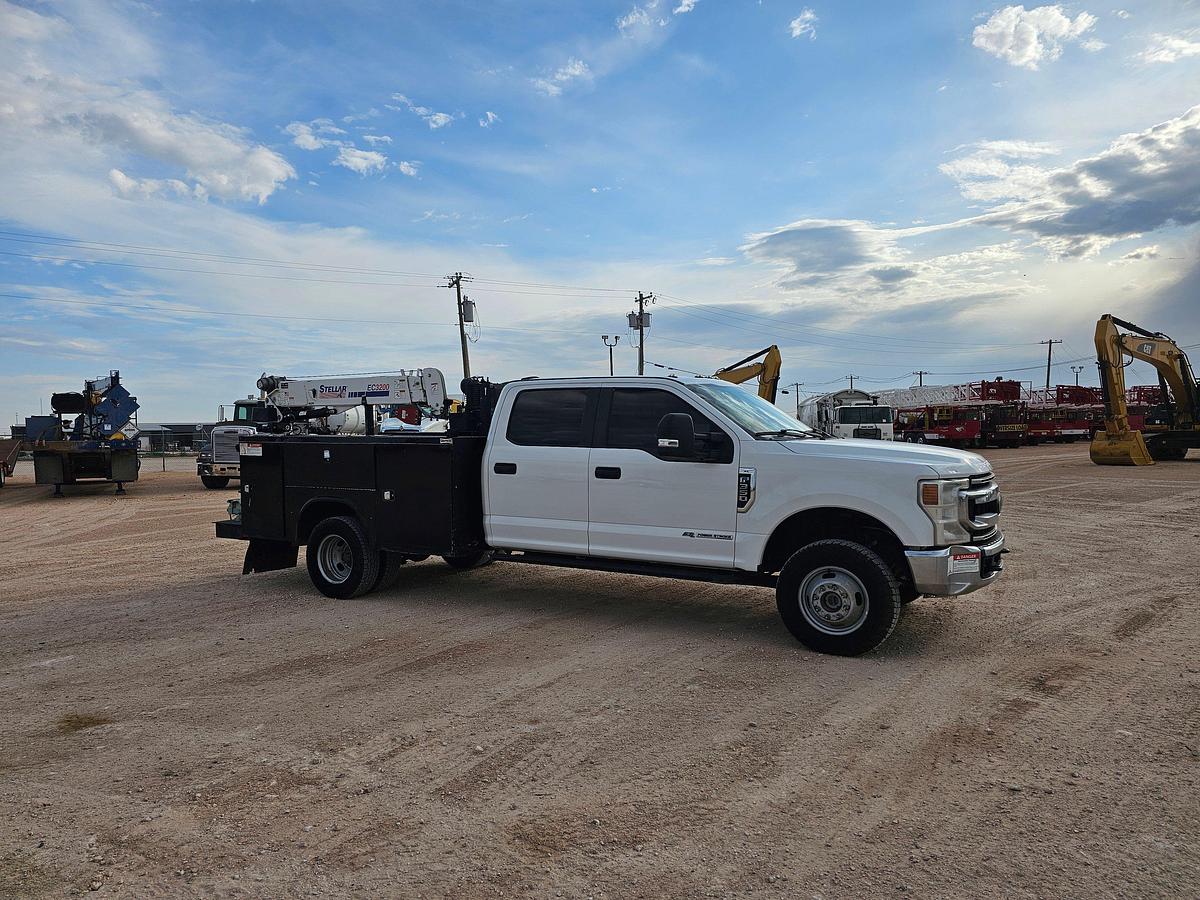 Used 2022 FORD F-350 SUPER DUTY CREW CAB MECHANICS TRUCK