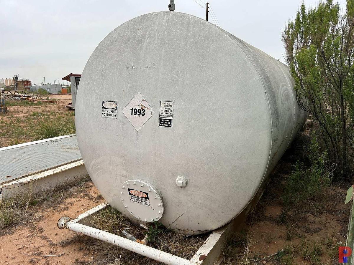 Used 8,000 GALLON SKIDDED FUEL TANK