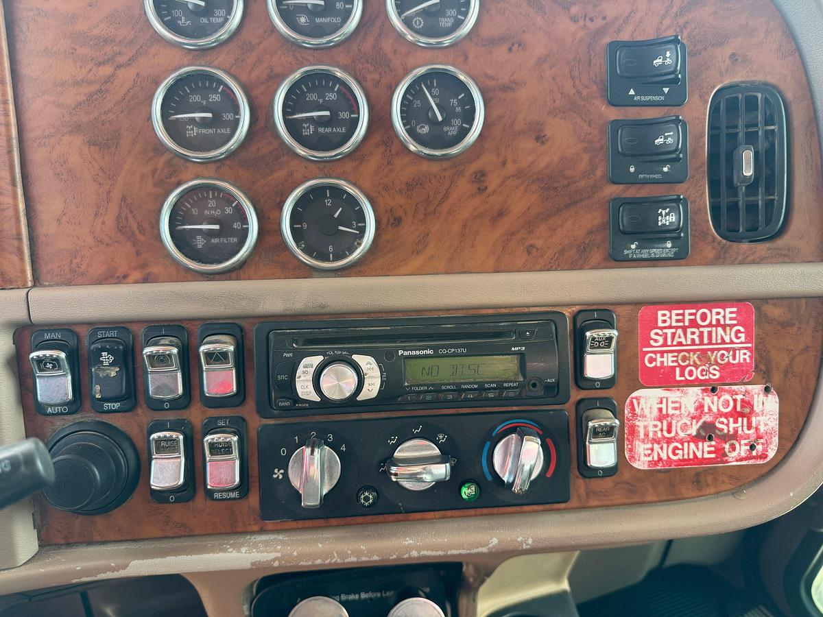 Used 2008 PETERBILT 389