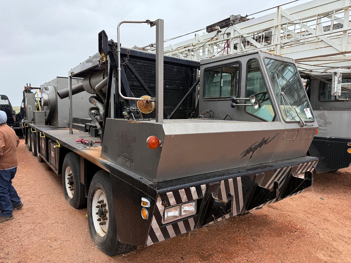 Used 2006 TAYLOR C500 DD 104’-250K 5-AXLE WELL SERVICE WORKOVER RIG