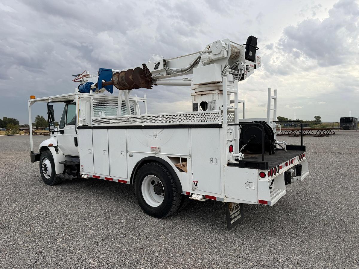 Used 2012 TEREX COMMMANDER C4045 DIGGER DERRICK TRUCK