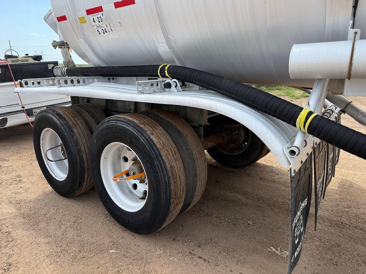 Used 2014 STEPHENS 6,800 GALLON DOT-407 4-AXLE PUP TRAILER