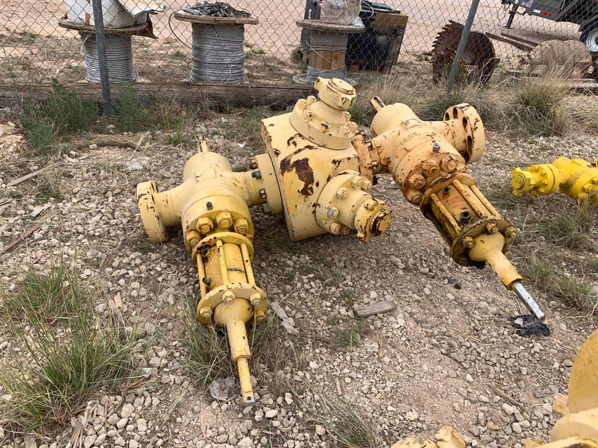 Used (4) 4” to 7-1/6” 10k GOAT HEADS w/ 4” 1502 Connections