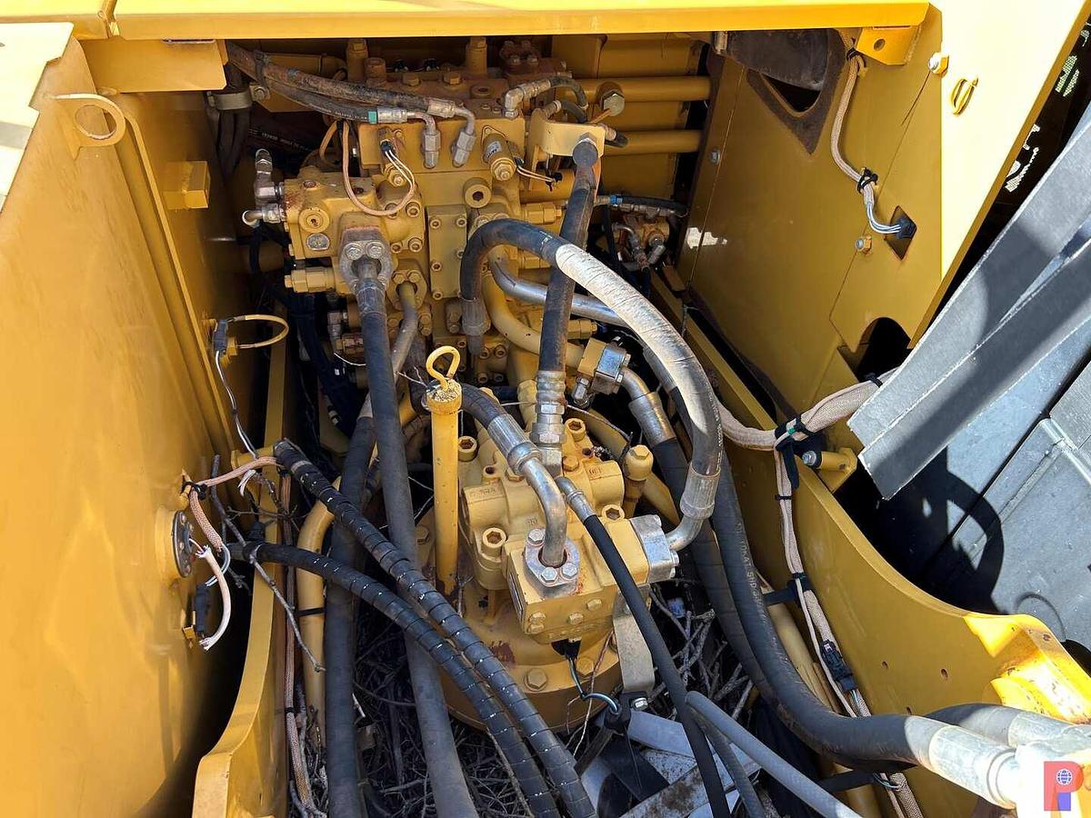 Used 2012 CATERPILLAR 320E CRAWLER EXCAVATOR