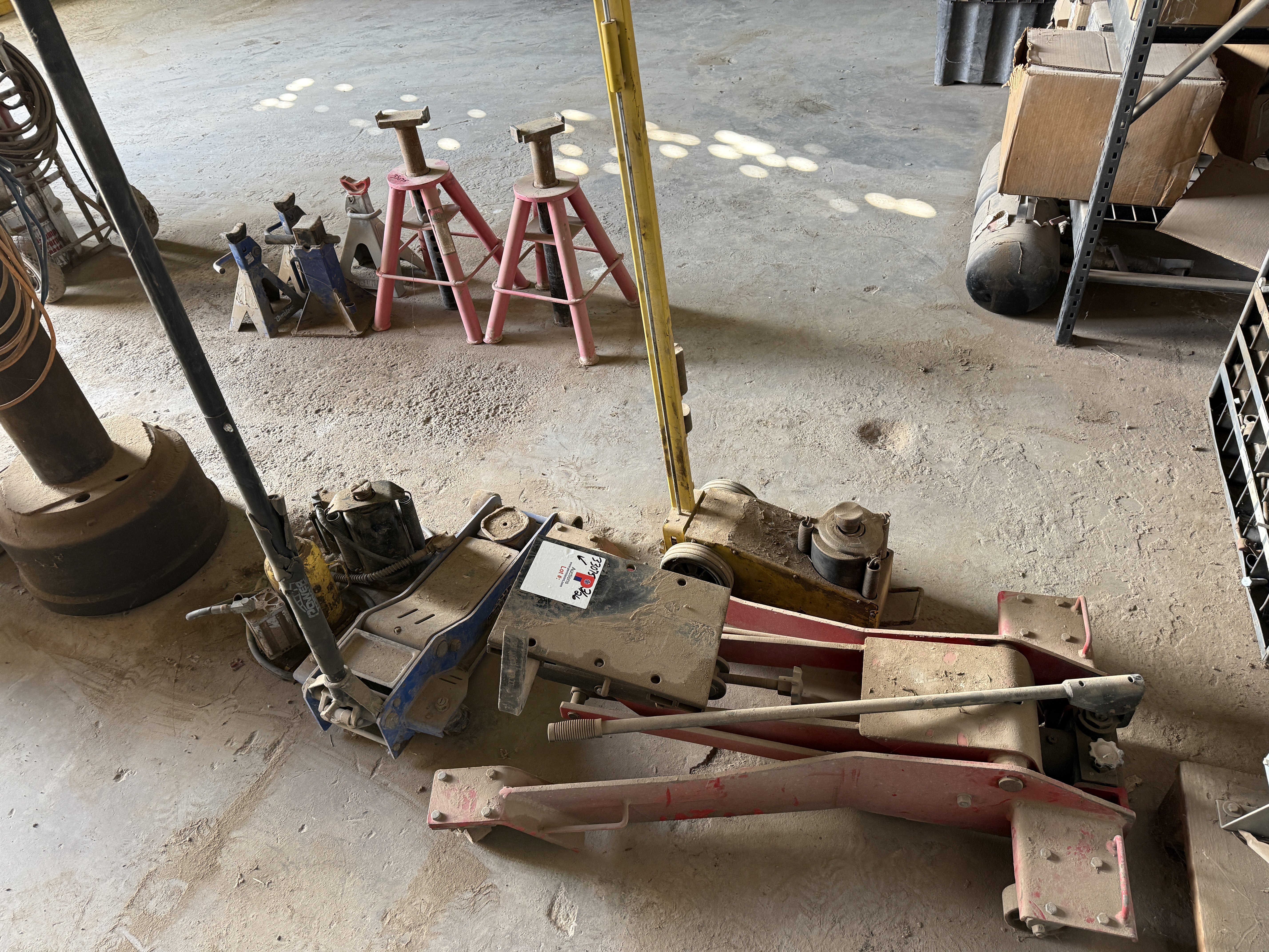 Used (1) TRANSMISSION JACK, (1) FLOOR JACK, (3) PNUEMATIC BOTTLE JACK, (6) JACK STANDS