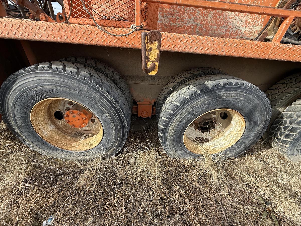 Used TAYLOR DD260HD 5-AXLE WELL SERVICE RIG CHASSIS F/ PARTS ONLY