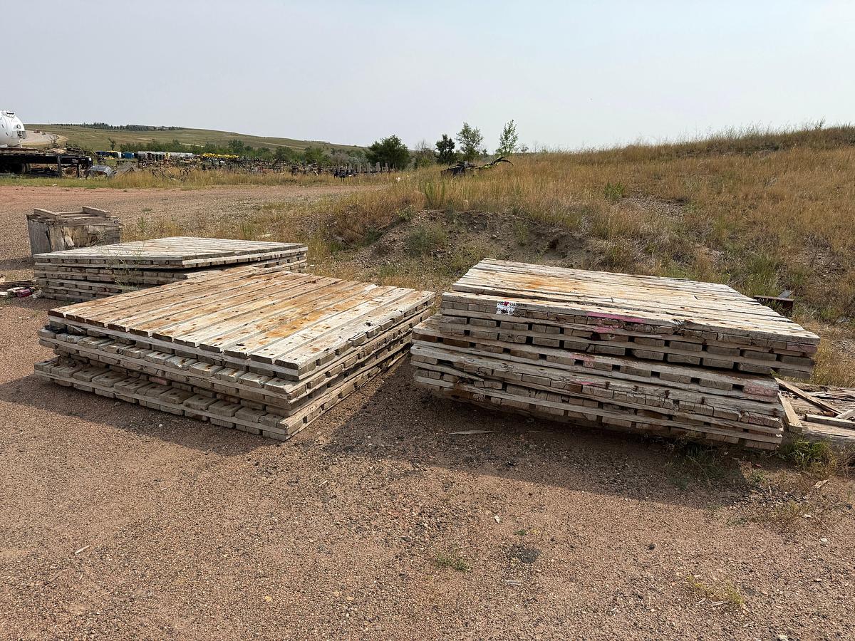 Used (13) 8’ x 8’ x 6’ HEAVY DUTY WOOD MATTING