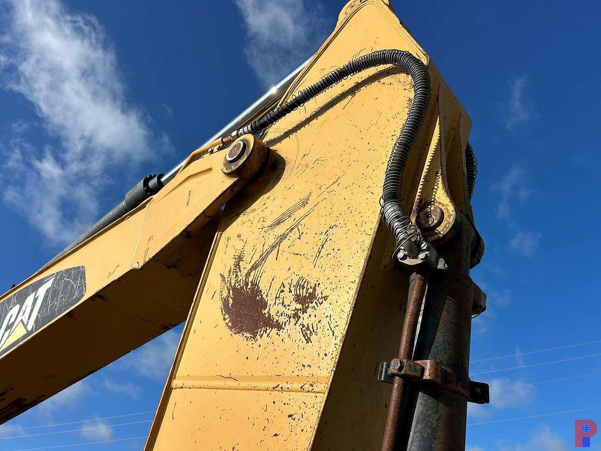 Used 2012 CATERPILLAR 320E CRAWLER EXCAVATOR