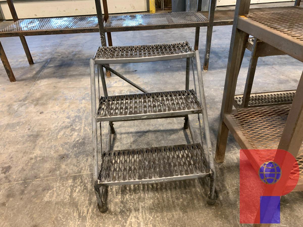Used 3 STEEL SHELVES W/ STEP LADDER