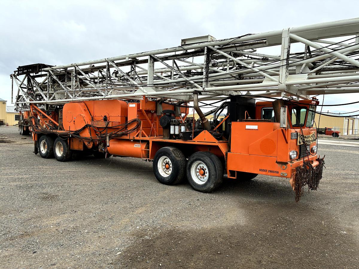 Used 1984 FRANKS MOBILRIG 300 1287/160 DTD-HT 96’-215K 4-AXLE WELL SERVICE WORKOVER RIG