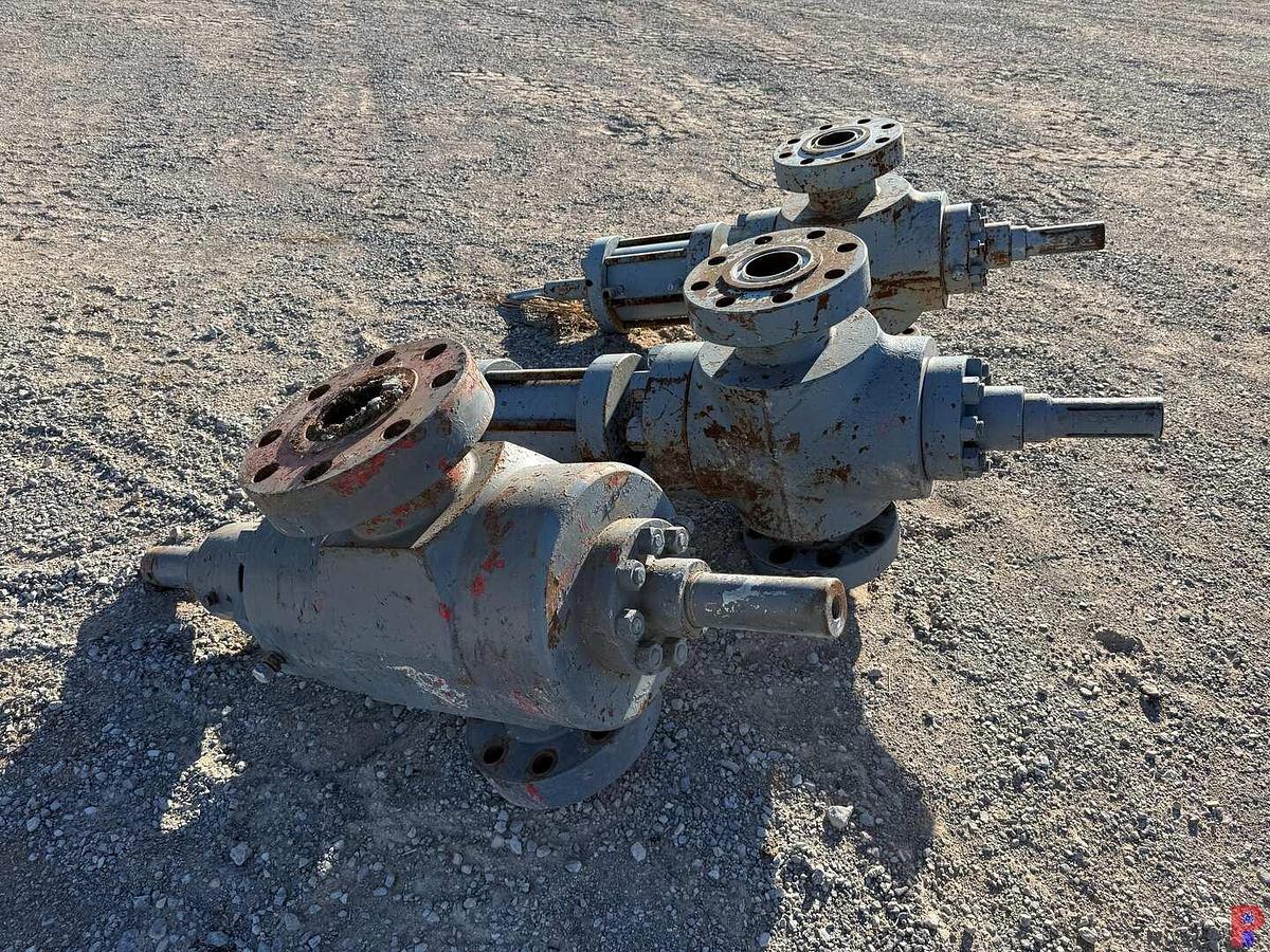 Used (3 X $) 7-1/16” 15K WP HYDRAULIC FRAC VALVES