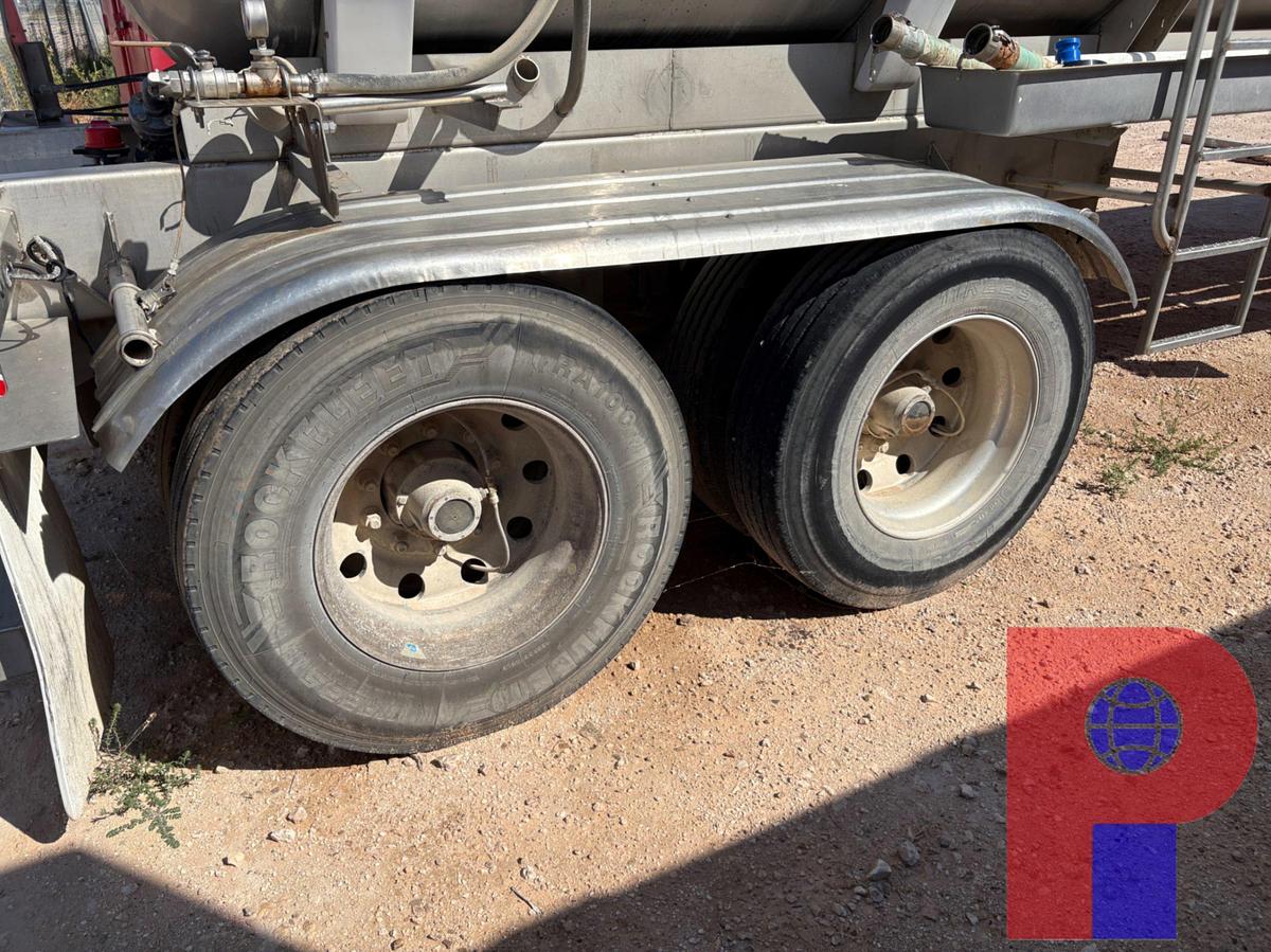 Used 2012 TANKCON  5,400 GALLON T/A CHEMICAL TRANSPORT TRAILER
