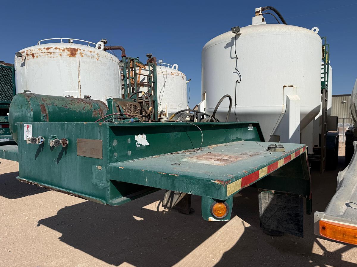 Used 2010 FREEMYER T/A 2-POD DRY BULK TANK TRAILER