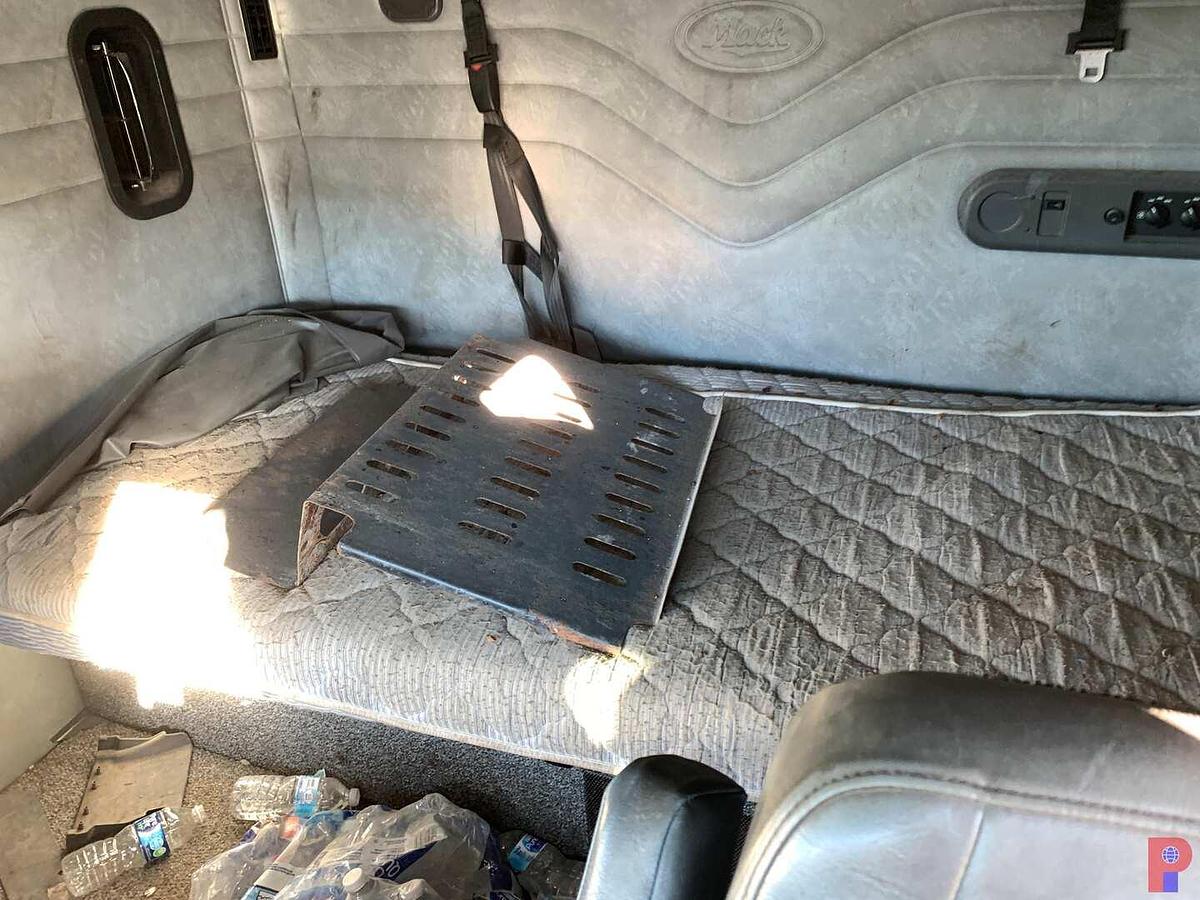 Used 2013 MACK PINNACLE SLEEPER TRUCK