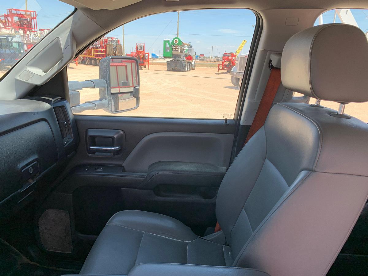 Used 2022 CHEVROLET SILVERADO 6500HD Flatbed Pickup