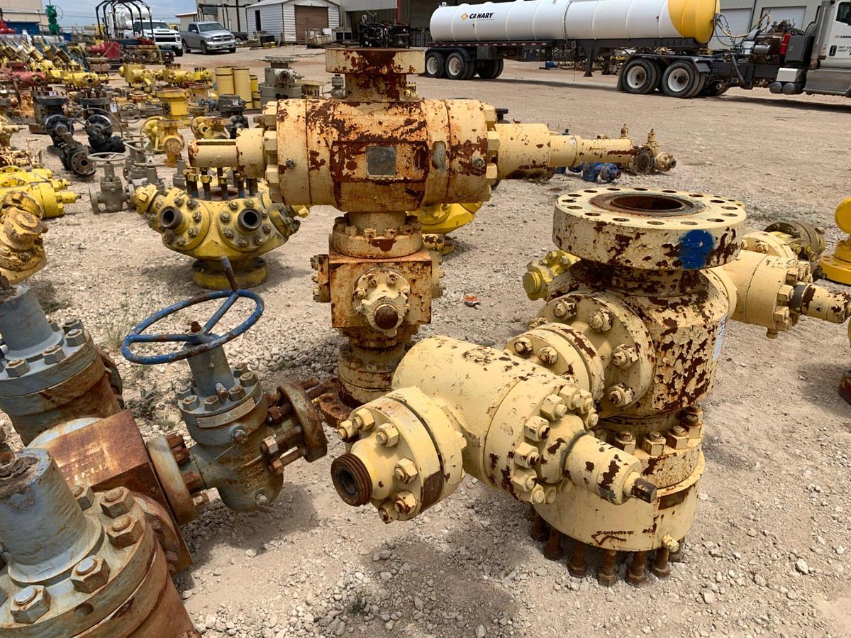 Used (4) 7-1/16 10k Fluid Crosses w/ (14) 4” 10k Manual Gate Valves