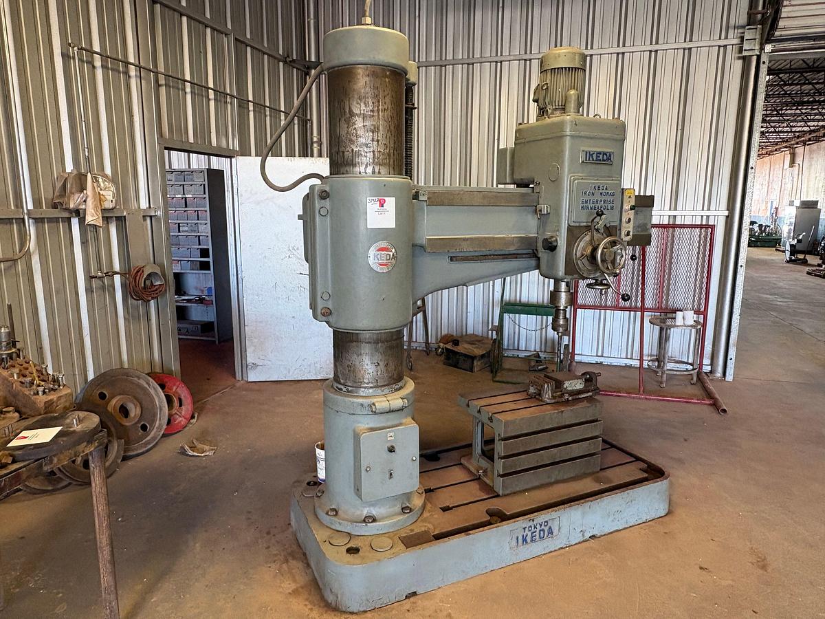 Used Ikeda type RM1300 radial arm drilling machine