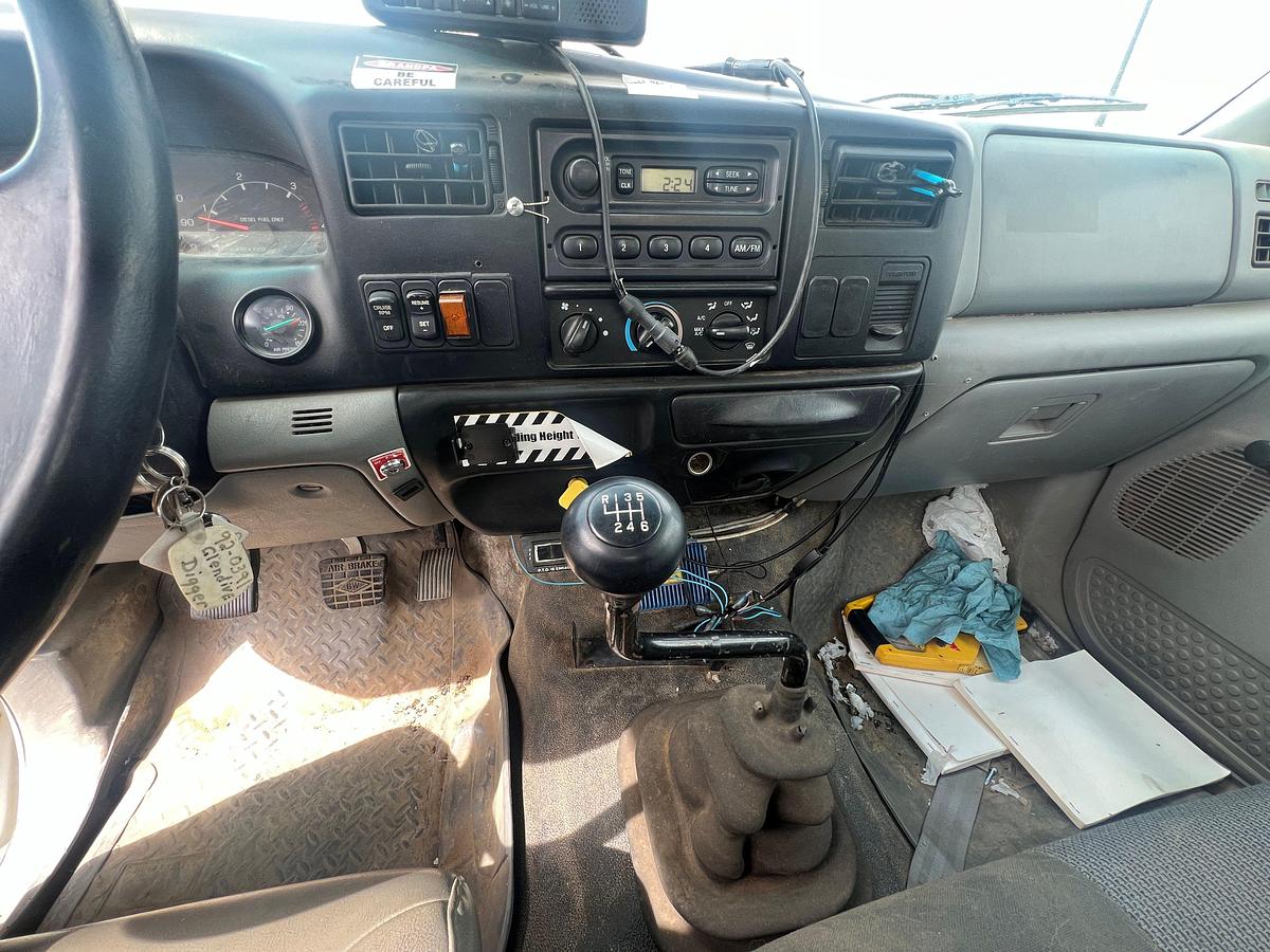 Used 2004 FORD F-750 SUPER DUTY AUGER / ANCHOR TRUCK