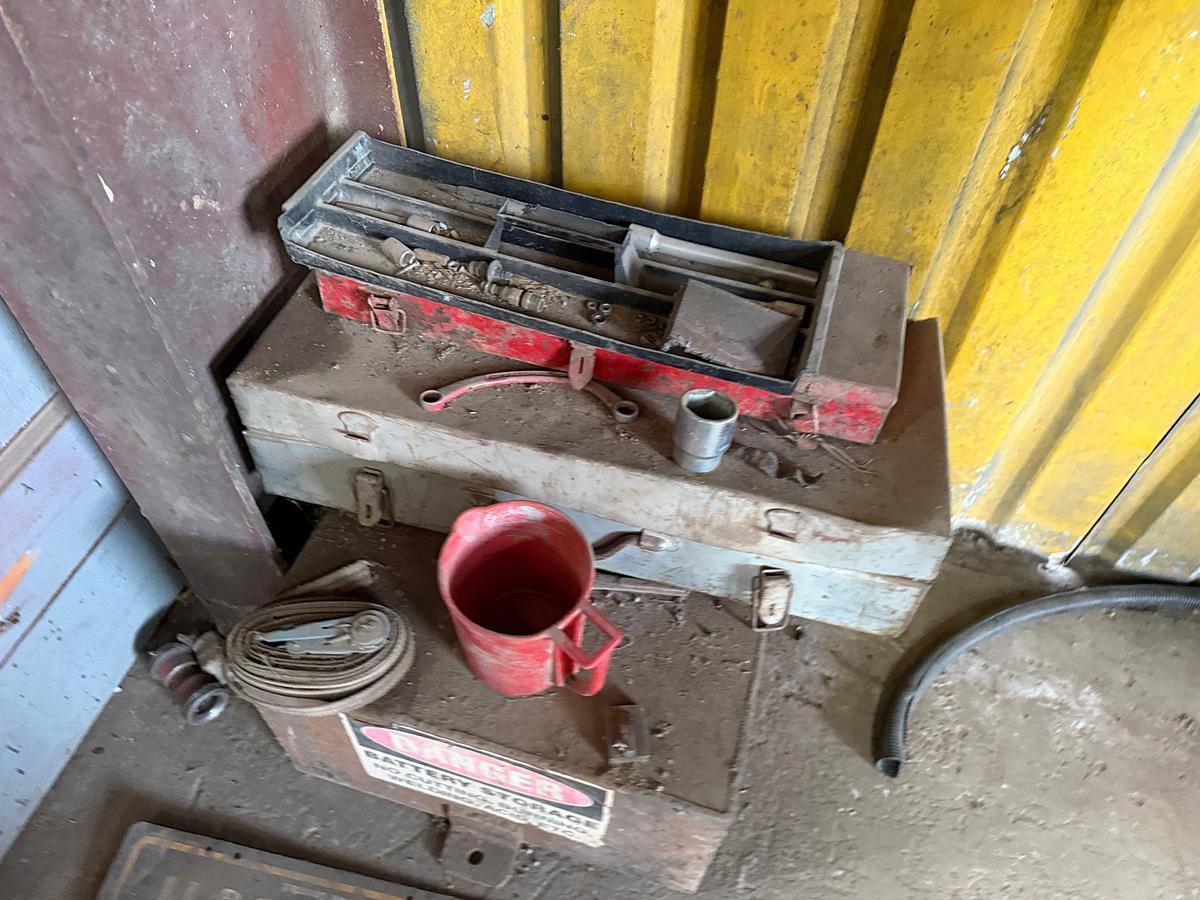 Used WALL SECTION OF WRENCHES, SOCKETS, EXTENSIONS & RELATED